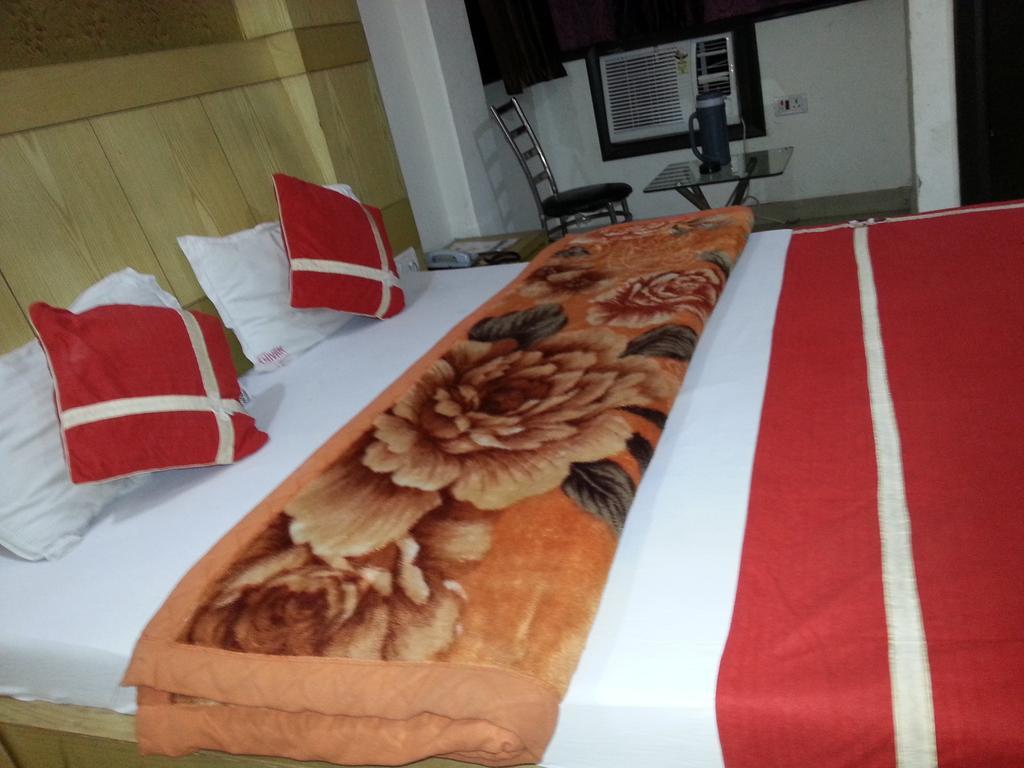 Hotel Shivam International - A Well Hygiene Property All Staff Vaccinated " New Delhi Phòng bức ảnh