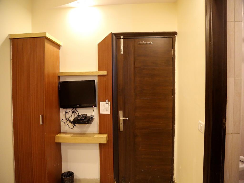 Hotel Shivam International - A Well Hygiene Property All Staff Vaccinated " New Delhi Ngoại thất bức ảnh