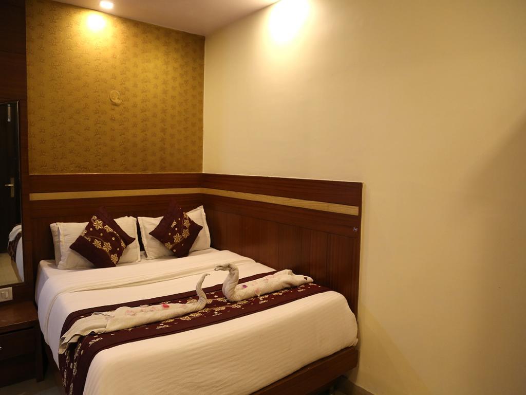 Hotel Shivam International - A Well Hygiene Property All Staff Vaccinated " New Delhi Ngoại thất bức ảnh
