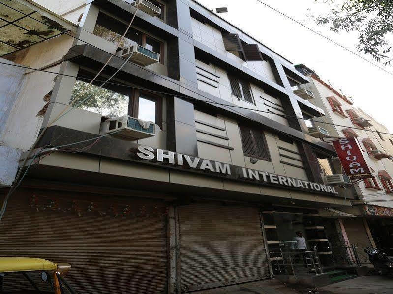 Hotel Shivam International - A Well Hygiene Property All Staff Vaccinated " New Delhi Ngoại thất bức ảnh