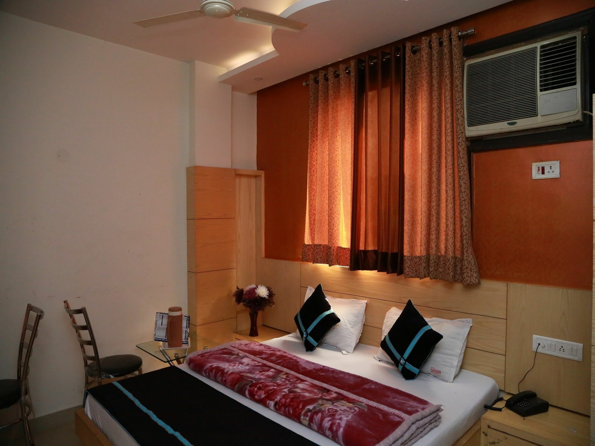 Hotel Shivam International - A Well Hygiene Property All Staff Vaccinated " New Delhi Ngoại thất bức ảnh